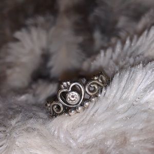 PANDORA RING - Princess tiara crown ring